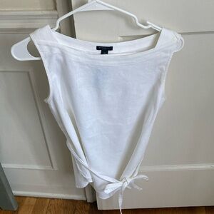 Linen Ann Taylor Blouse new with tags with a belt beautiful
